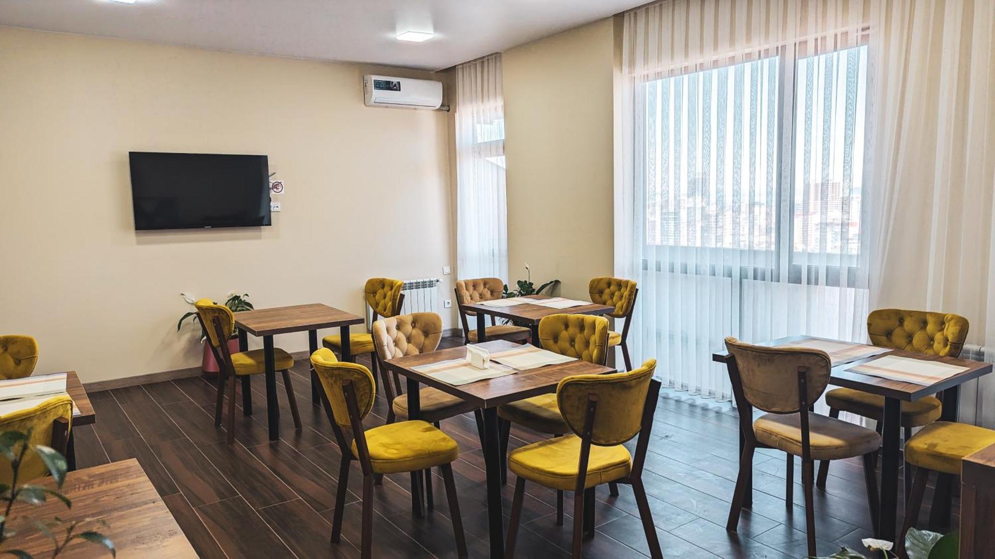 Gg Aparthotel Batumi Exterior photo